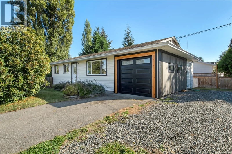 1890 15th Avenue, Campbell River, British Columbia, V9W4J9, Campbell River, British Columbia — photo 1 of 5