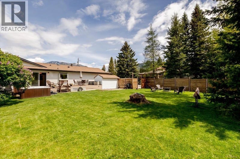 39 ELKVIEW Drive, Fernie, British Columbia, V0B1M3, Fernie, British Columbia — photo 1 of 5