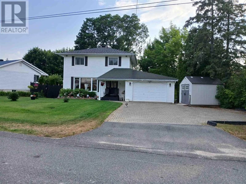 45 Poplar RD, Elliot Lake, Ontario, P5A2J4, Elliot Lake, Ontario — photo 1 of 5