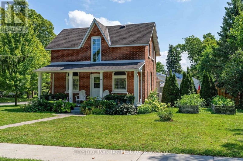 9 Wellington Street East, Clearview (Creemore), Ontario, L0M1G0, Clearview (Creemore), Ontario — photo 1 of 5
