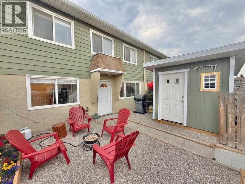 101 Mill Street, Hinton, Alberta, T7V1T3, Hinton, Alberta — photo 1 of 5