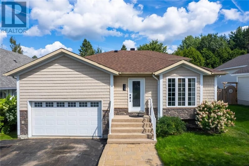119 Watson Court, Garson, Ontario, P3L1K8, Garson, Ontario — photo 1 of 5