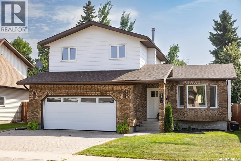 230 Hogg WAY, Saskatoon, Saskatchewan, S7N3W1, Saskatoon, Saskatchewan — photo 1 of 5