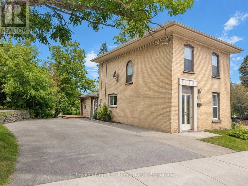 675 Stewart Street, Peterborough (Town Ward 3), Ontario, K9H4C5, Peterborough (Town Ward 3), Ontario — photo 1 of 5
