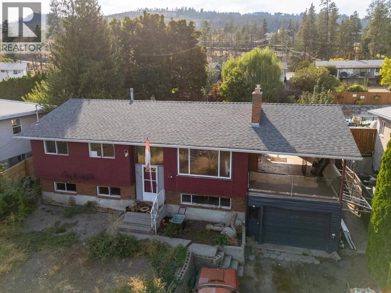 3712 Salloum Road, West Kelowna, British Columbia, V4T1E5, West Kelowna, British Columbia — photo 1 of 5