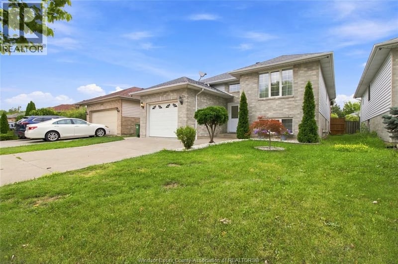 2424 TIMBERCREST Avenue, Windsor, Ontario, N8P1S2, Windsor, Ontario — photo 1 of 5