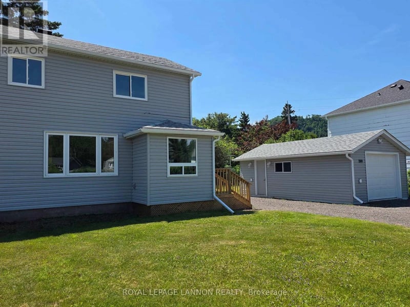78 Timmins Street, Red Rock (TB-85), Ontario, P0T2P0, Red Rock (TB-85), Ontario — photo 1 of 5