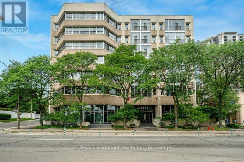 #107 66 Bay Street South, Hamilton (Durand), Ontario, L8P4Z6, Hamilton (Durand), Ontario — photo 1 of 5