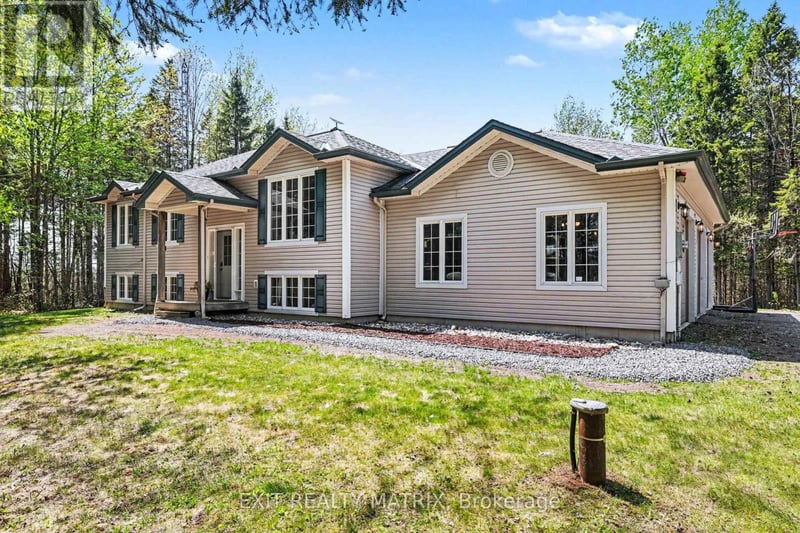 721 County 18 Road, North Grenville, Ontario, K0G1T0, North Grenville, Ontario — photo 1 of 5