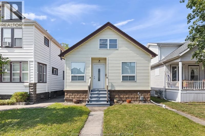 1167 PIERRE Avenue, Windsor, Ontario, N9A2L3, Windsor, Ontario — photo 1 of 5