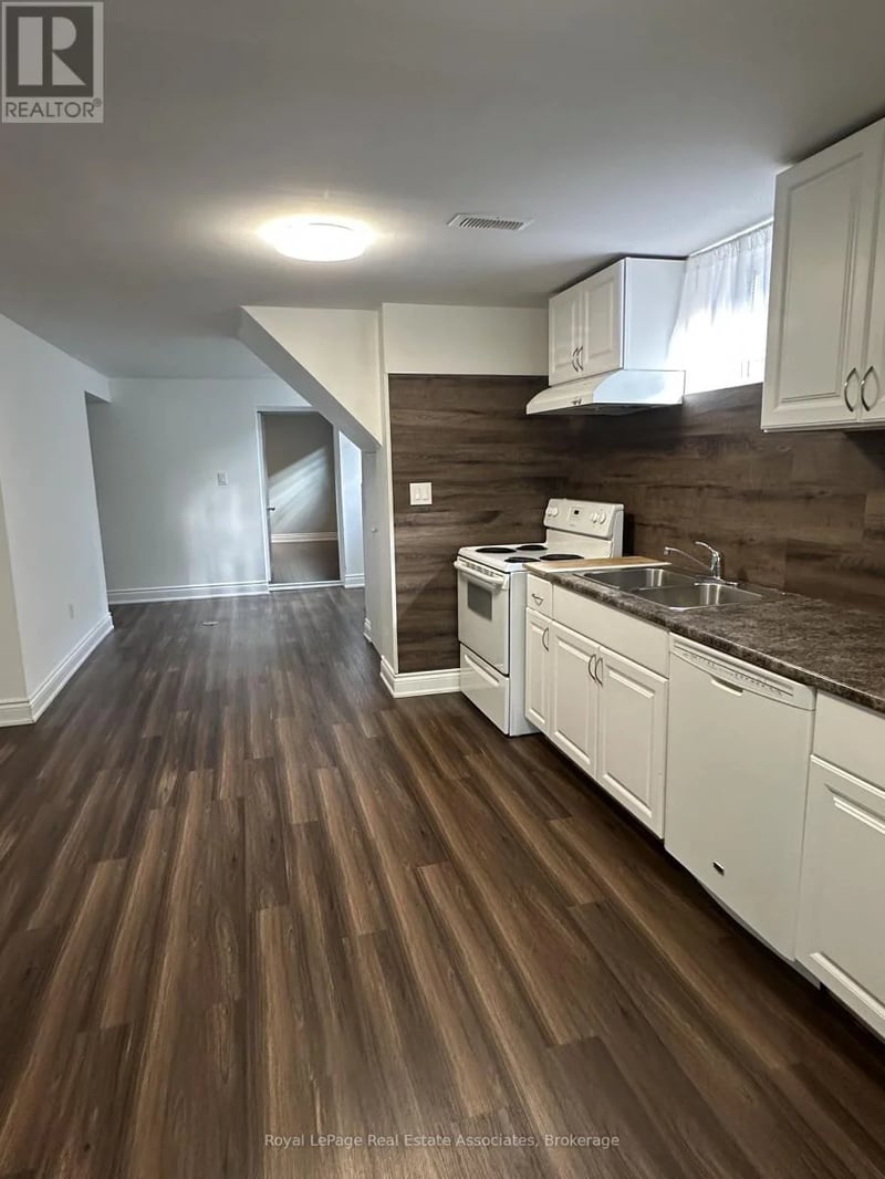 #(Basement) 1590 Coram Crescent, Mississauga (Dixie), Ontario, L4X1K9, Mississauga (Dixie), Ontario — photo 1 of 5