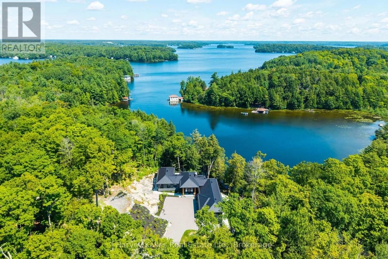 #2 1013 Halls Road, Muskoka Lakes (Medora), Ontario, P0B1J0, Muskoka Lakes (Medora), Ontario — photo 1 of 5