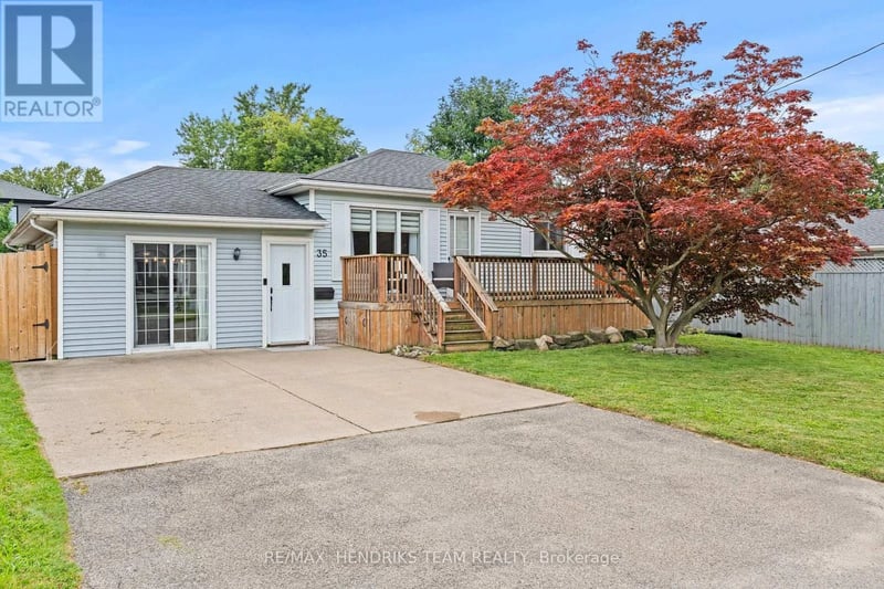 35 Kinsey Street, St. Catharines (Western Hill), Ontario, L2S1C9, St. Catharines (Western Hill), Ontario — photo 1 of 5