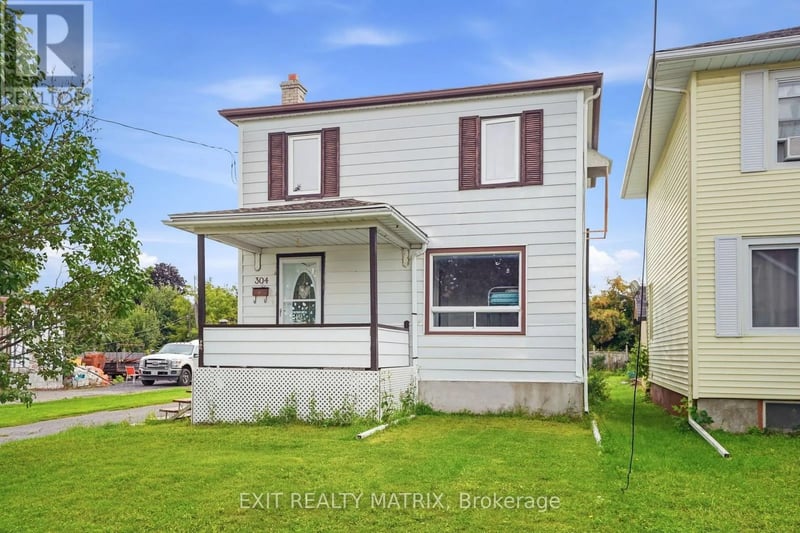 304 Abbott Street, Hawkesbury, Ontario, K6A2C9, Hawkesbury, Ontario — photo 1 of 5