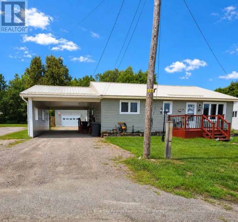 240 Cache Bay Road, West Nipissing (Sturgeon Falls), Ontario, P2B3H7, West Nipissing (Sturgeon Falls), Ontario — photo 1 of 5
