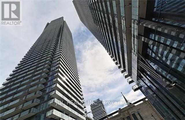 #707 65 St Mary Street, Toronto (Bay Street Corridor), Ontario, M5S0A6, Toronto (Bay Street Corridor), Ontario — photo 1 of 5