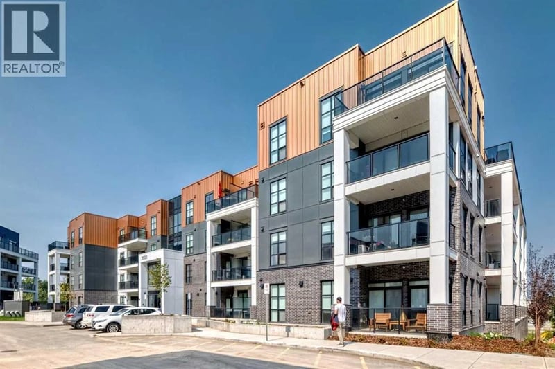 4270 Norford Avenue Northwest, Calgary, Alberta, T3B6P8, Calgary, Alberta — photo 1 of 5