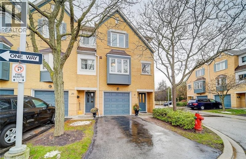 #19 2300 BRAYS Lane, Oakville, Ontario, L6M3J9, Oakville, Ontario — photo 1 of 5