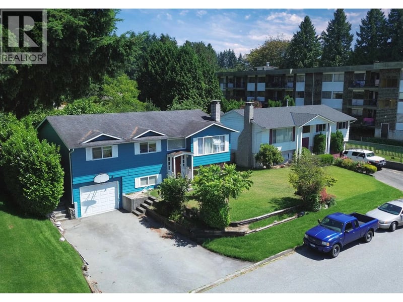 11914 212 Street, Maple Ridge, British Columbia, V2X7X1, Maple Ridge, British Columbia — photo 1 of 5