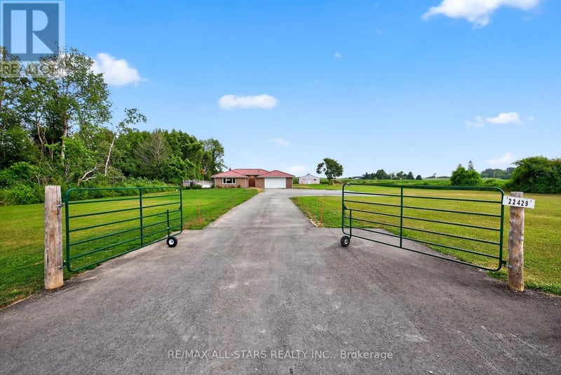 22429 Kennedy Road, East Gwillimbury, Ontario, L0G1R0, East Gwillimbury, Ontario — photo 1 of 5