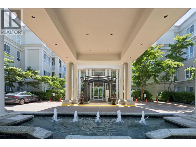 #118 3098 GUILDFORD Way, Coquitlam, British Columbia, V3B7W8, Coquitlam, British Columbia — photo 1 of 5