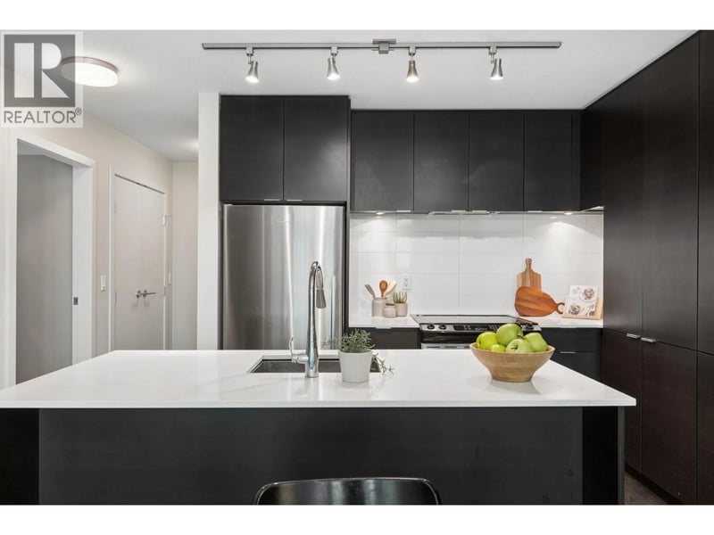 #506 1679 LLOYD Avenue, North Vancouver, British Columbia, V7P0A9, North Vancouver, British Columbia — photo 1 of 5