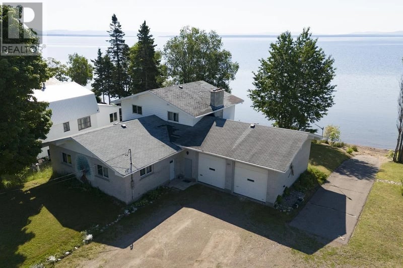 463 Highway 563, Batchawana Bay, Ontario, P0S1A0, Batchawana Bay, Ontario — photo 1 of 5