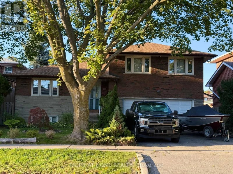 258 La Rose Avenue, Toronto (Willowridge-Martingrove-Richview), Ontario, M9P1B7, Toronto (Willowridge-Martingrove-Richview), Ontario — photo 1 of 5