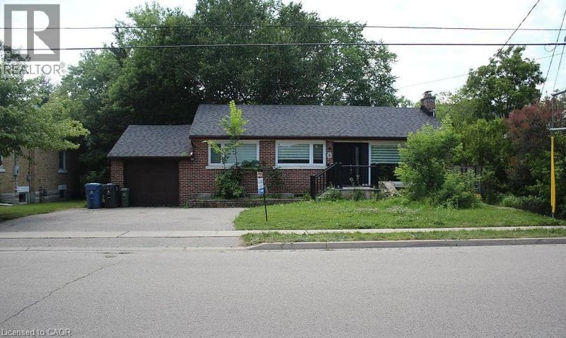 #UPPER 8 MARLBOROUGH Road, Guelph, Ontario, N1E3X2, Guelph, Ontario — photo 1 of 5