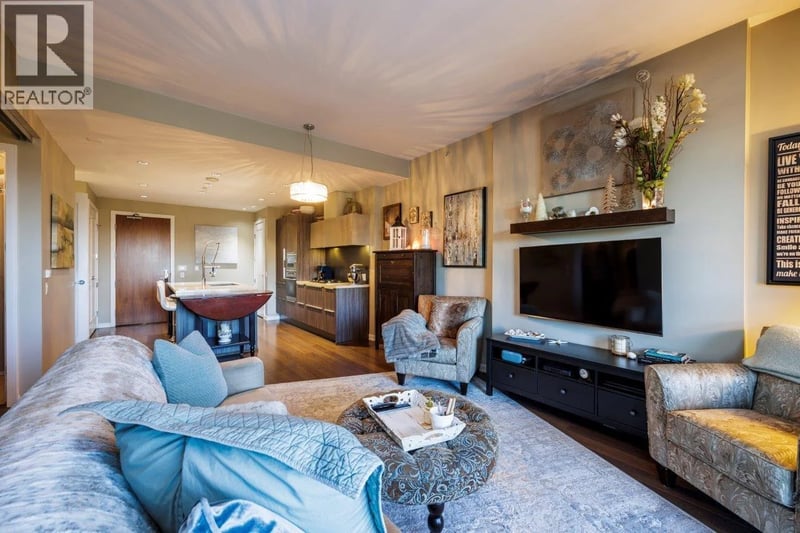 #208 1616 COLUMBIA Street, Vancouver, British Columbia, V5Y0B7, Vancouver, British Columbia — photo 1 of 5