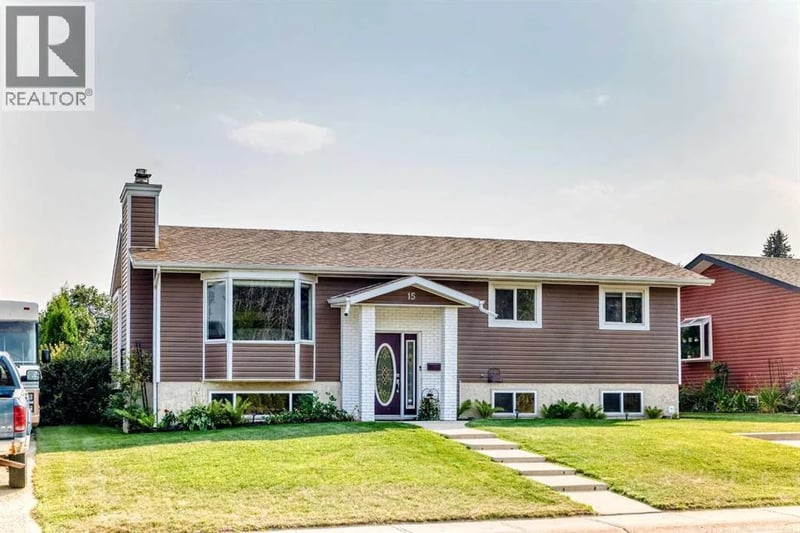 15 Nolan Street, Red Deer, Alberta, T4P1Y8, Red Deer, Alberta — photo 1 of 5