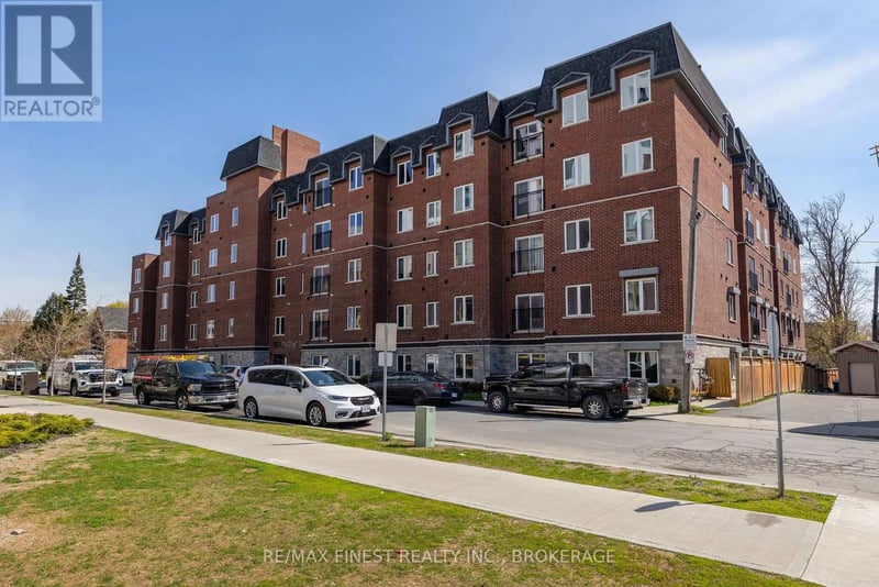 #308 501 FRONTENAC Street, Kingston (East of Sir John A. Blvd), Ontario, K7K4L9, Kingston (East of Sir John A. Blvd), Ontario — photo 1 of 5