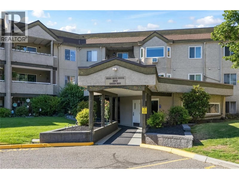 #234 3842 Gordon Drive, Kelowna, British Columbia, V1W3G5, Kelowna, British Columbia — photo 1 of 5