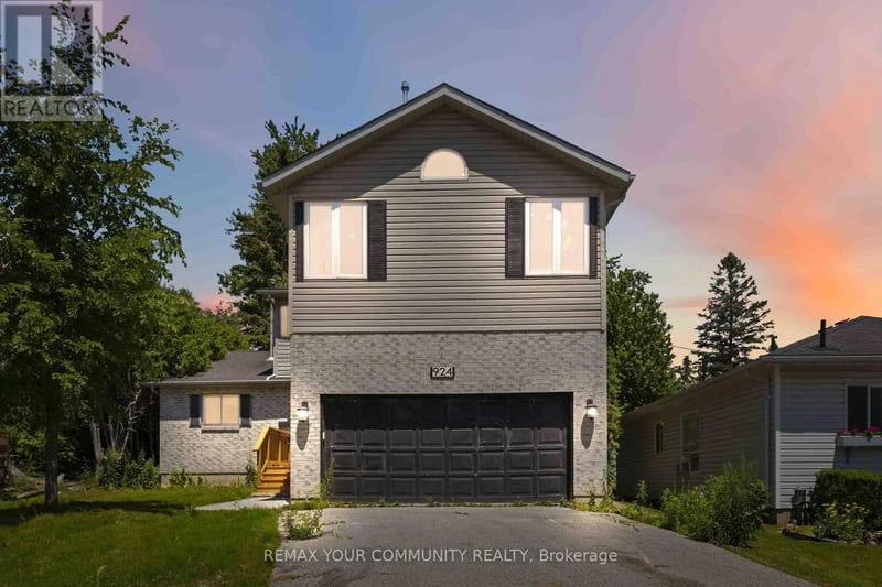 924 Helen Street, Innisfil (Alcona), Ontario, L9S1T5, Innisfil (Alcona), Ontario — photo 1 of 5