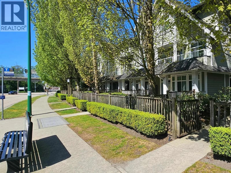 #47 6965 HASTINGS Street, Burnaby, British Columbia, V5B4T8, Burnaby, British Columbia — photo 1 of 5