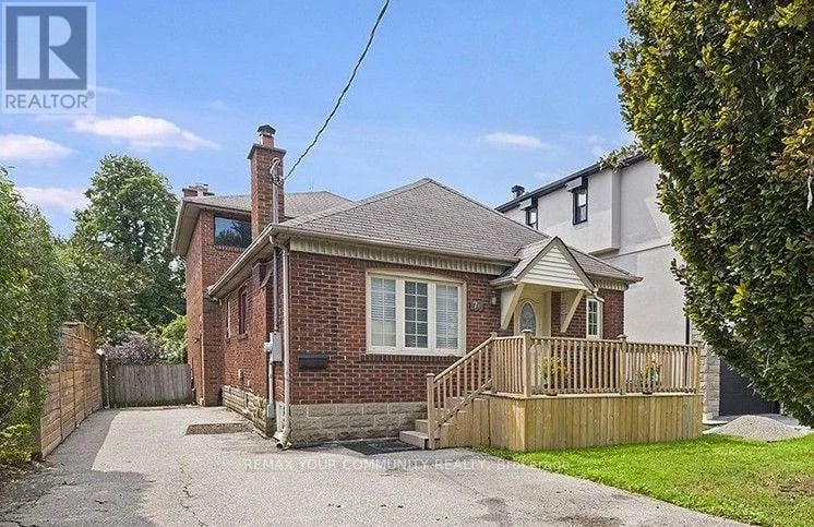 73 Struthers Street, Toronto (Mimico), Ontario, M8V1Y2, Toronto (Mimico), Ontario — photo 1 of 5