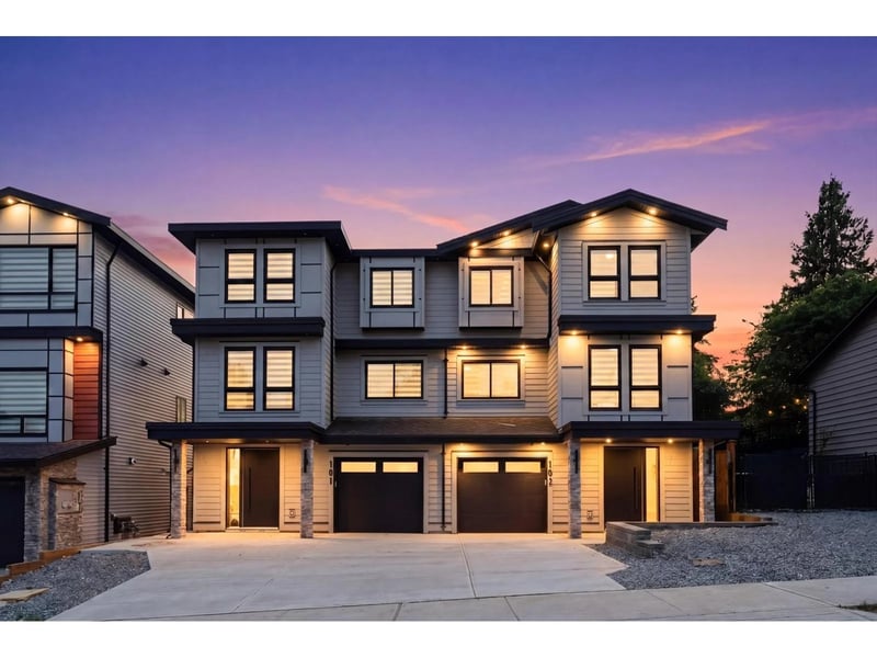 #102 5745 172 Street, Surrey, British Columbia, V3S3Z4, Surrey, British Columbia — photo 1 of 5