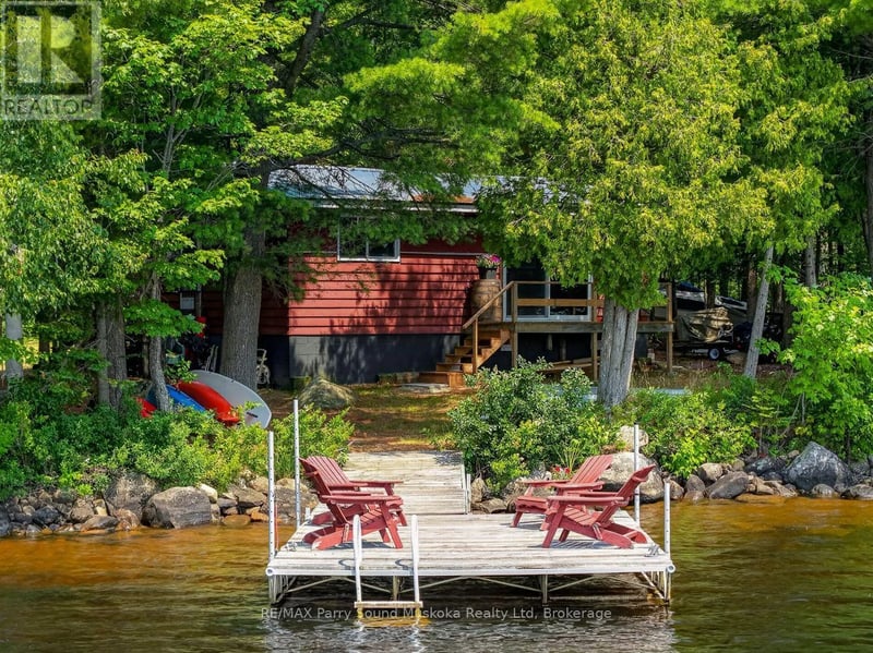 3 Robinson Road, Magnetawan (Ahmic Harbour), Ontario, P0A1P0, Magnetawan (Ahmic Harbour), Ontario — photo 1 of 5