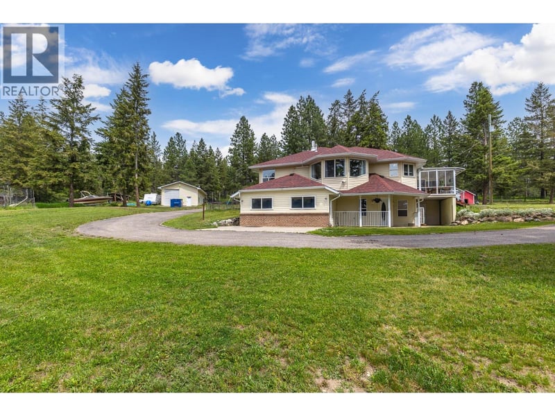 90 McInnes Road, Lumby, British Columbia, V0E2G1, Lumby, British Columbia — photo 1 of 5