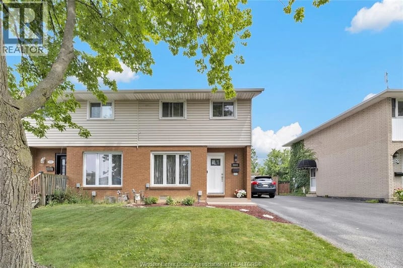 9682 LYNNGROVE Crescent, Windsor, Ontario, N8R1B7, Windsor, Ontario — photo 1 of 5