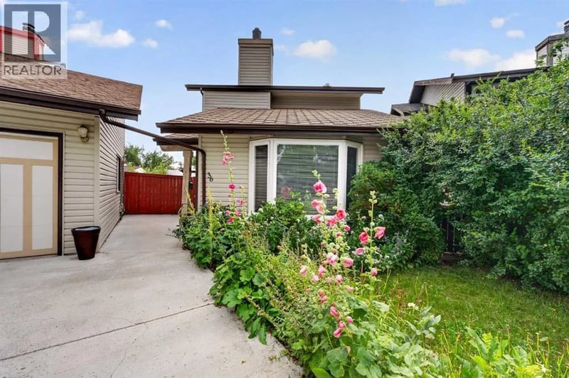 36 Templegreen Bay Northeast, Calgary, Alberta, T1Y4Z3, Calgary, Alberta — photo 1 of 5