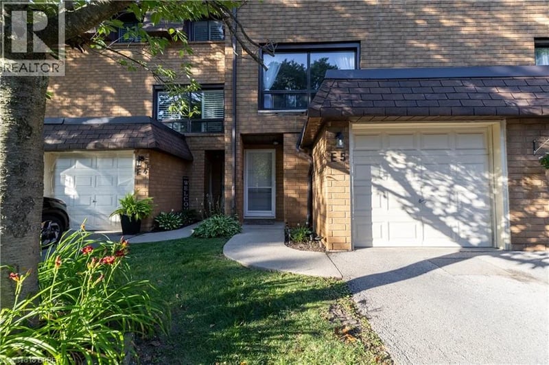 #E5 500 STONE CHURCH Road West, Hamilton, Ontario, L9B1R2, Hamilton, Ontario — photo 1 of 5
