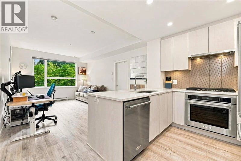 #205 717 BRESLAY Street, Coquitlam, British Columbia, V3J0J3, Coquitlam, British Columbia — photo 1 of 5
