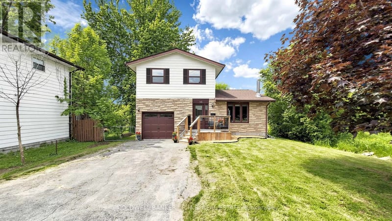 98 Metro Road South, Georgina (Keswick North), Ontario, L4P1W2, Georgina (Keswick North), Ontario — photo 1 of 5