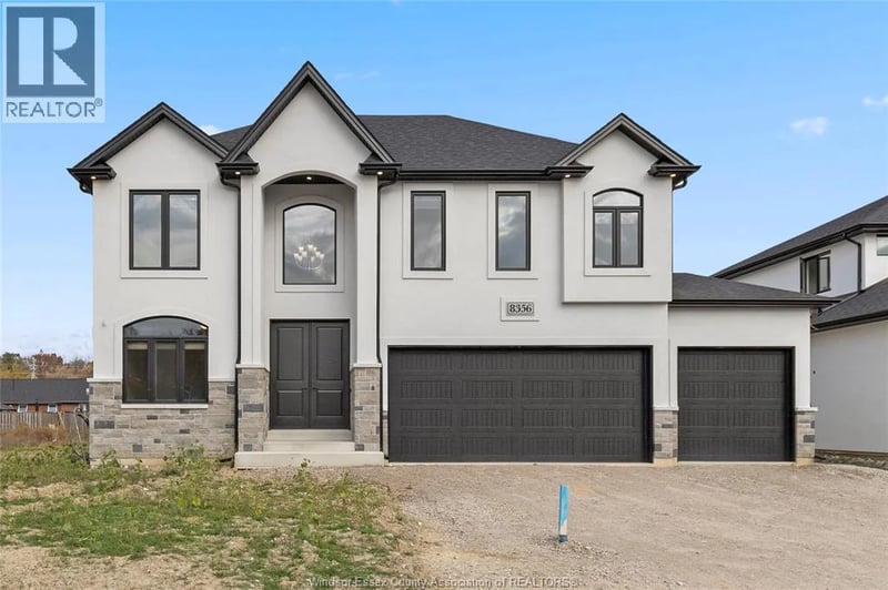 #MAIN 8356 ANNIE, Amherstburg, Ontario, N0R1J0, Amherstburg, Ontario — photo 1 of 5