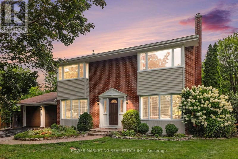 29 Okanagan Drive, Ottawa, Ontario, K2H7E9, Ottawa, Ontario — photo 1 of 5