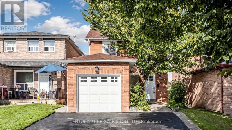 17 Harley Drive, Ajax (Central), Ontario, L1S5X3, Ajax (Central), Ontario — photo 1 of 5