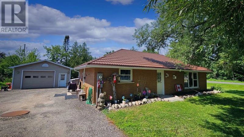 17 COURTLAND Street, Ramara (Atherley), Ontario, L3V1A6, Ramara (Atherley), Ontario — photo 1 of 5