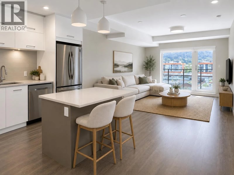 #512 38033 SECOND Avenue, Squamish, British Columbia, V8B0C4, Squamish, British Columbia — photo 1 of 5