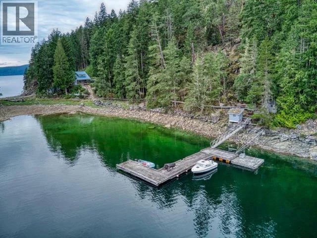 DL4946 REFUGE COVE, Remote Areas, British Columbia, V0P1P0, Remote Areas, British Columbia — photo 1 of 5